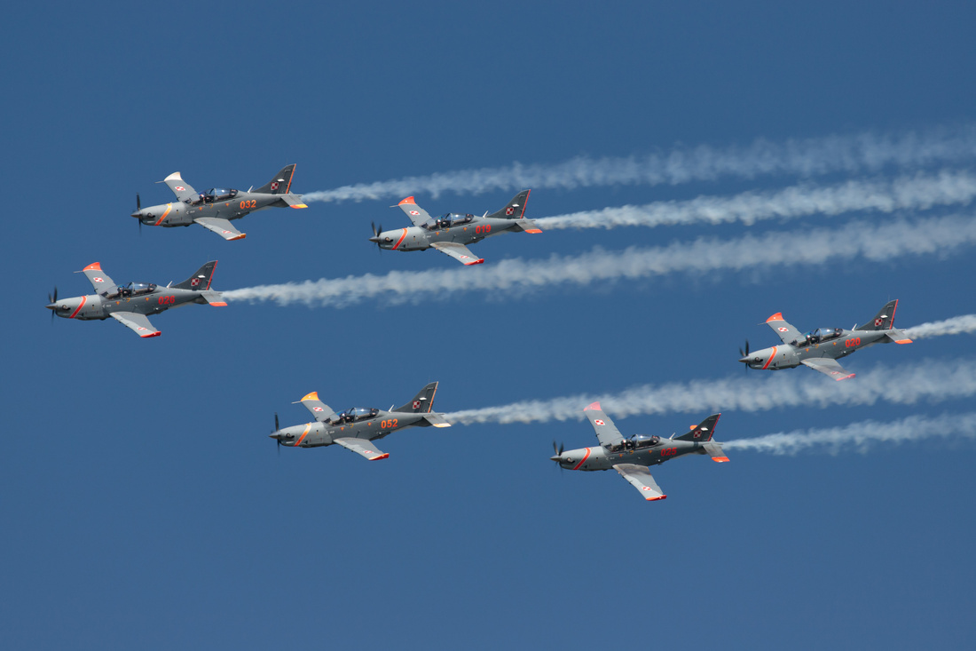  Orlik Aerobatic Team